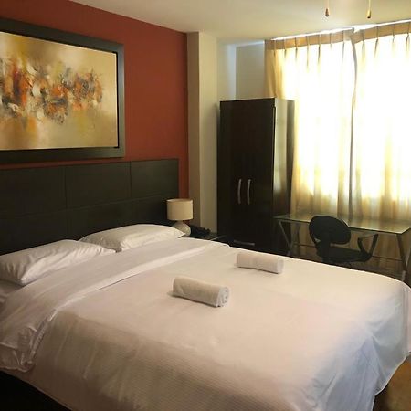Hotel Las Condes Трухільйо Екстер'єр фото